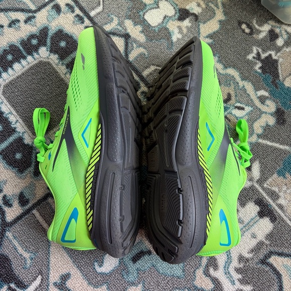 Brooks Adrenaline GTS 23 Running Shoe Men Sz 10 Wide (2E) Green Gecko EUC - Picture 9 of 9